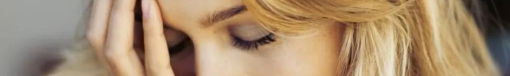 Hur vet jag att hon gillar mig? 4 tecken på att hon inte bara är artig