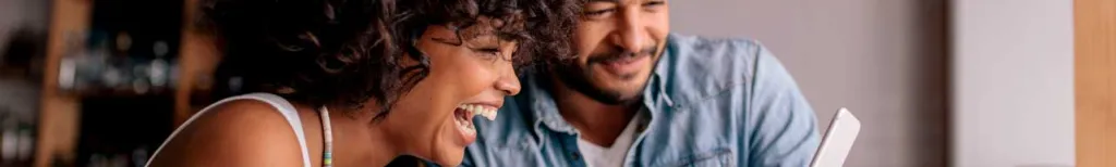 30 roliga frågor och samtalsämnen – slipp pinsam tystnad